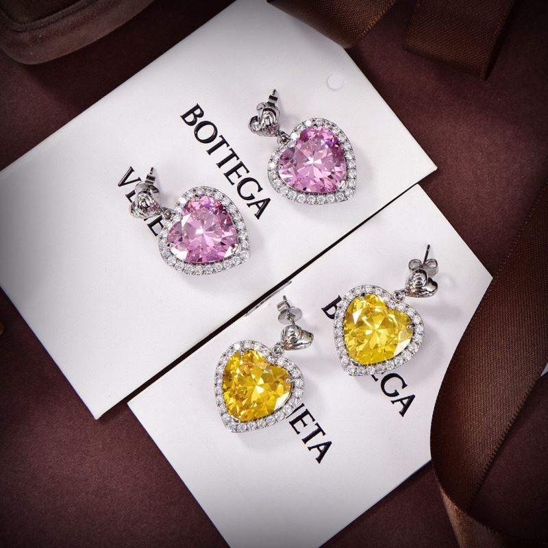 Bo*te*ga venenta earrings